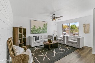 9028 E Obispo Ave in Mesa, AZ - Building Photo - Building Photo