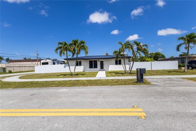 property at 3001 SW 35th Ave