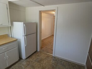 215 E Clark Ave, Unit 130a in Orcutt, CA - Foto de edificio - Building Photo