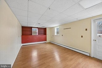 76 Birch Ln in Paoli, PA - Building Photo - Building Photo