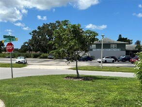 3507 Pinecrest St in Sarasota, FL - Building Photo - Building Photo