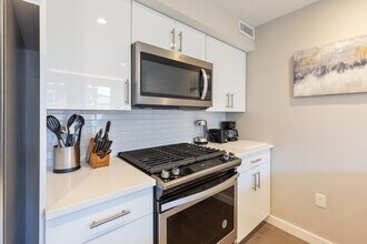 240 Freedom Trl, Unit FL4-ID1318704P in Boston, MA - Foto de edificio - Building Photo