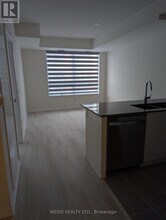 3270 Sheppard Ave E in Toronto, ON - Building Photo - Building Photo