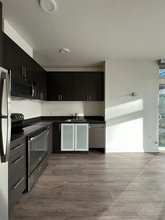 120 Harvard Ave E in Seattle, WA - Building Photo - Building Photo
