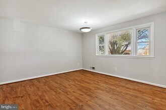 6414 Winnepeg Rd in Bethesda, MD - Building Photo - Building Photo