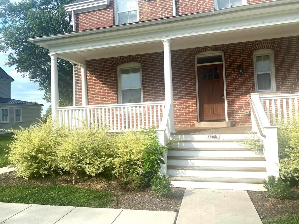 1306 Officers Row in Delaware City, DE - Building Photo