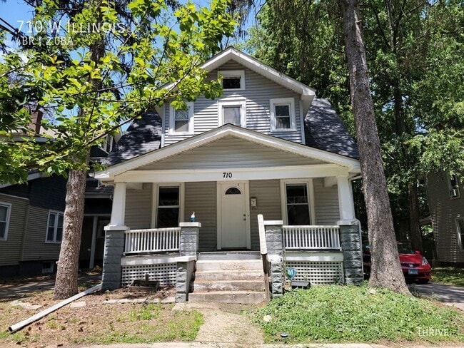 property at 710 W Illinois St