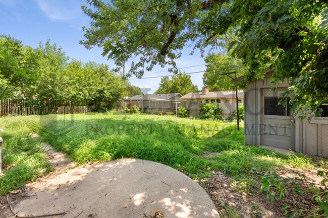 2131 W 25th St N in Wichita, KS - Building Photo - Building Photo