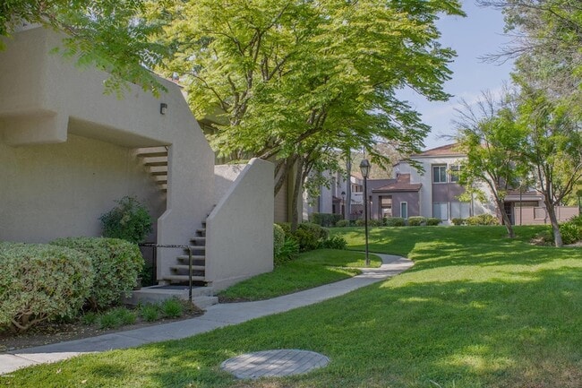 property at 522 Via Colinas