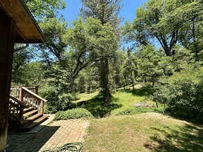 10514 Smith Rd in Grass Valley, CA - Building Photo - Building Photo