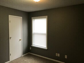 2194 Olympia Dr in Franklin, IN - Building Photo - Building Photo