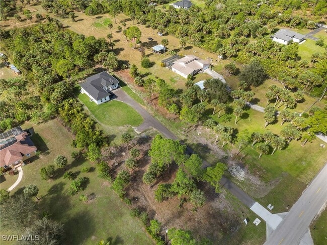 property at 1081 Desoto Blvd S