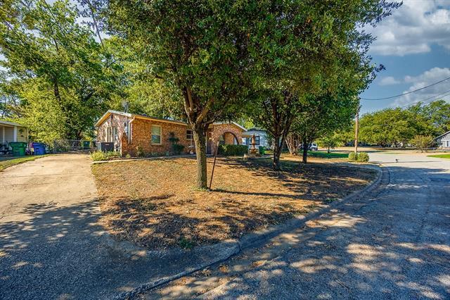 4712 Laverda Dr in Haltom City, TX - Building Photo - Building Photo