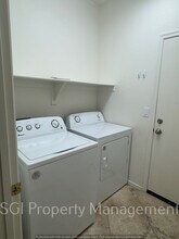 39531 N White Tail Ln in Anthem, AZ - Building Photo - Building Photo