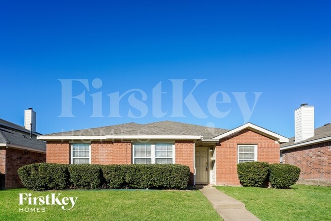 property at 2447 Mallory Ln