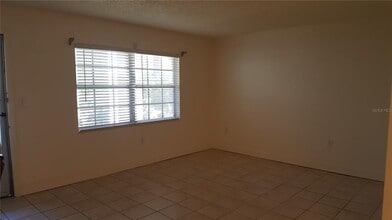 4325 Aegean Dr in Tampa, FL - Building Photo - Building Photo