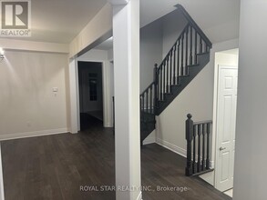 42 Keyworth Cres in Brampton, ON - Building Photo - Building Photo