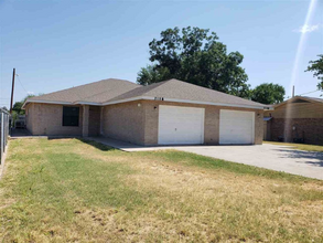 2118 Santa Barbara St, Unit A in Laredo, TX - Building Photo - Building Photo