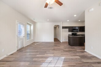 4614 Esper Ln in Austin, TX - Building Photo - Building Photo