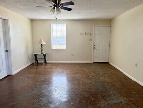 10240 W Palomino Dr in Odessa, TX - Building Photo - Building Photo