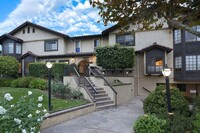 3924 Park Pl in Montrose, CA - Foto de edificio - Building Photo