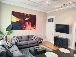 304 W 40th St, Unit 304B in Savannah, GA - Building Photo - Building Photo
