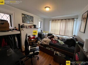 466 Park Dr, Unit 4 in Boston, MA - Foto de edificio - Building Photo