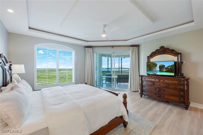 4801 Island Pond Ct in Bonita Springs, FL - Foto de edificio - Building Photo