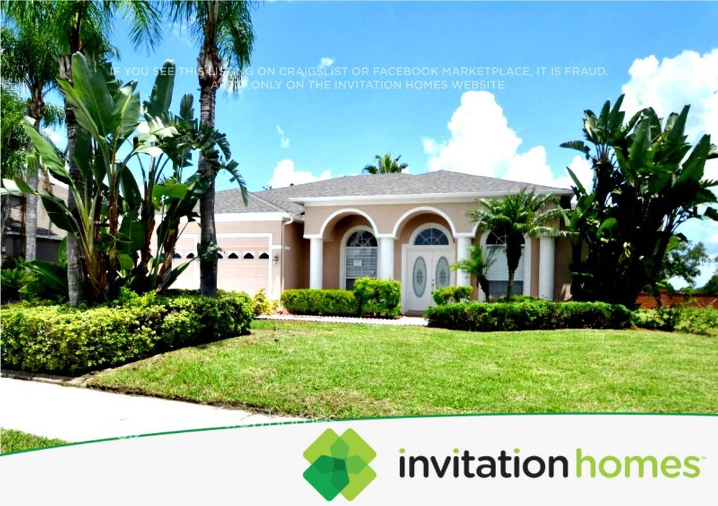 2163 Wintermere Pointe Dr in Winter Garden, FL - Building Photo