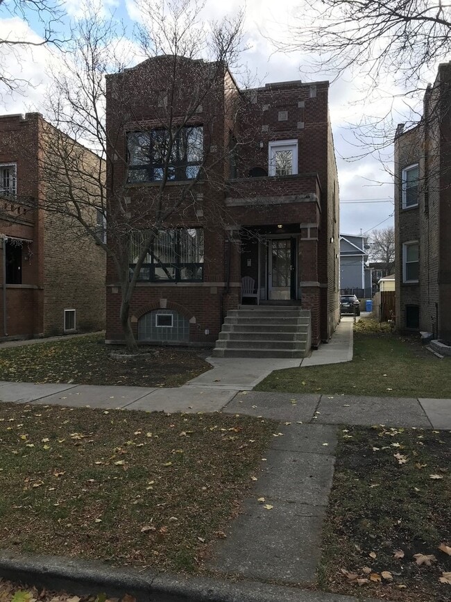 property at 5017 W Agatite Ave