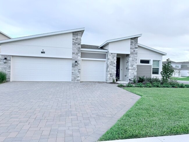 1744 Rider Rain Ln