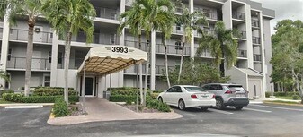 3993 Cypress Reach Ct in Pompano Beach, FL - Building Photo