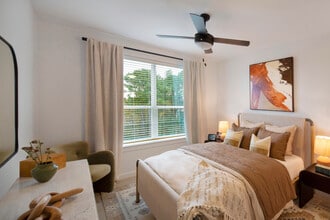 BRYKS Upper Westside in Atlanta, GA - Building Photo - Building Photo