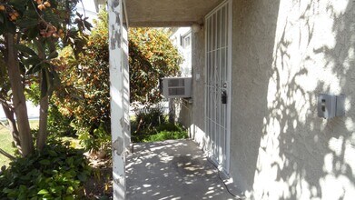 145-147 S Batavia St in Orange, CA - Building Photo - Building Photo