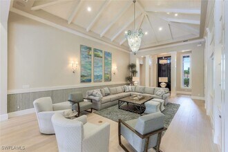 425 Harbour Dr in Naples, FL - Building Photo - Building Photo