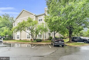 1701 Lake Shore Crest Dr in Reston, VA - Building Photo