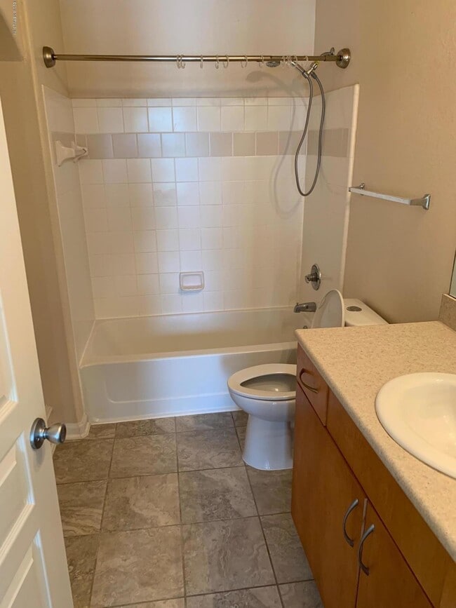 8290 Westgate Dr in Jacksonville, FL - Building Photo - Building Photo