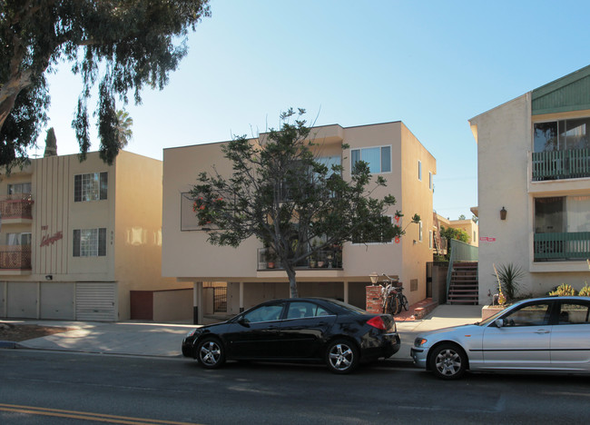 Cindy Sue Apartment in Santa Monica, CA - Building Photo - Building Photo