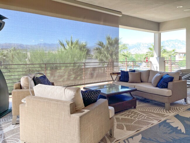 2103 Retreat Cir in Palm Desert, CA - Building Photo - Building Photo
