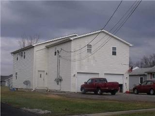 1706-1725 Carey Ave in Findlay, OH - Building Photo