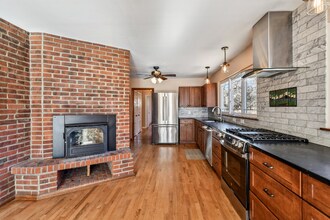 2550 S Dahlia St in Denver, CO - Building Photo - Building Photo