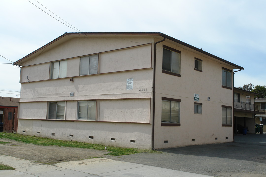 6561 Graham Ave in Newark, CA - Building Photo