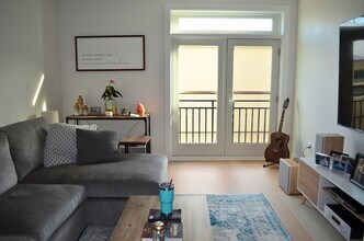 62 Foundry St, Unit 204 in Wakefield, MA - Building Photo - Building Photo