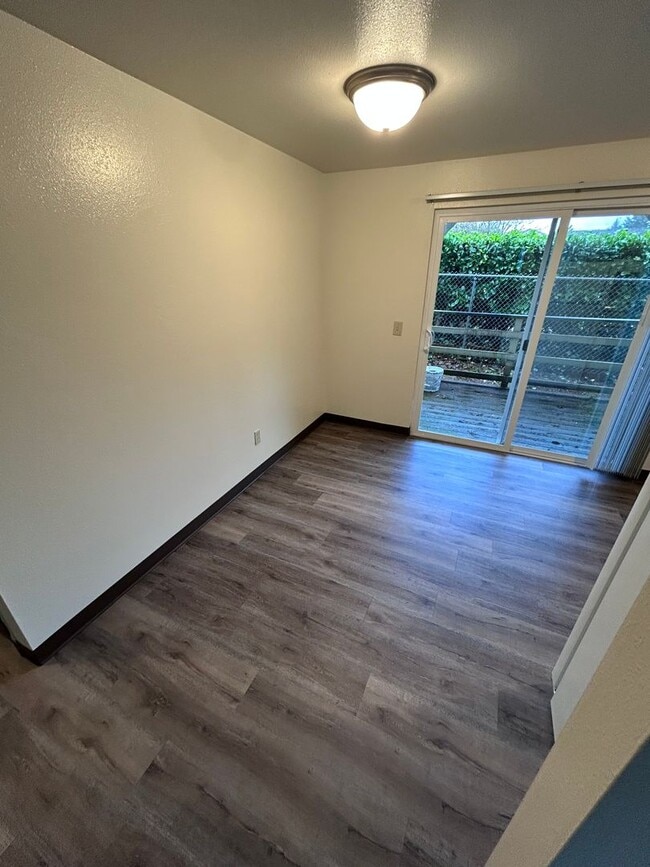 401 Ranch Rd, Unit A1 in Reedsport, OR - Building Photo - Building Photo