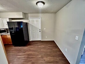 8214 Herlong Rd in Jacksonville, FL - Building Photo - Building Photo