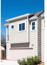 5209 Nichols St in Houston, TX - Building Photo - Building Photo