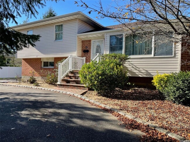 property at 139 Cold Spring Rd
