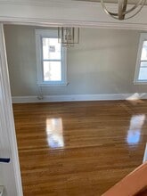 92 Clove Rd in New Rochelle, NY - Building Photo - Building Photo