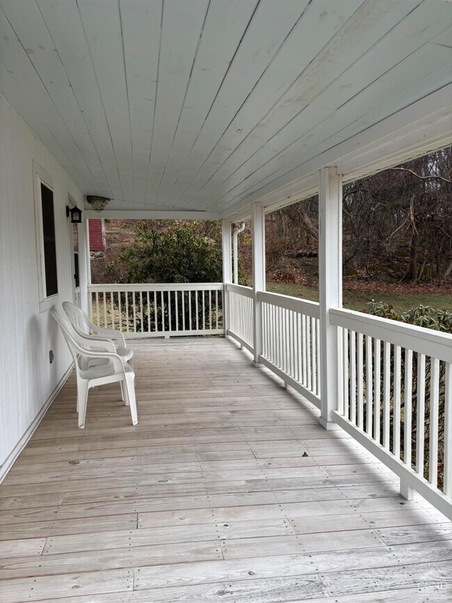 72 Van Riper Road in Coxsackie, NY - Building Photo - Building Photo