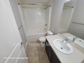 5606 Greenough Cape NW in Edmonton, AB - Building Photo - Building Photo